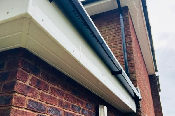 Homepage - Service - Soffit & Fascia Cleaning